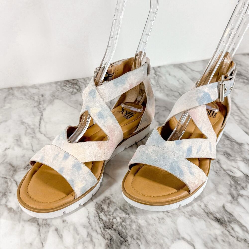 Sofft Mirabelle Sandal Womens SZ 7.5 Low Wedge Suede White Pastel Strappy Comfy - Picture 1 of 10